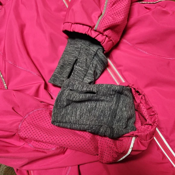 Lululemon Athletica Vibrant Pink Jacket - Picture 6 of 9